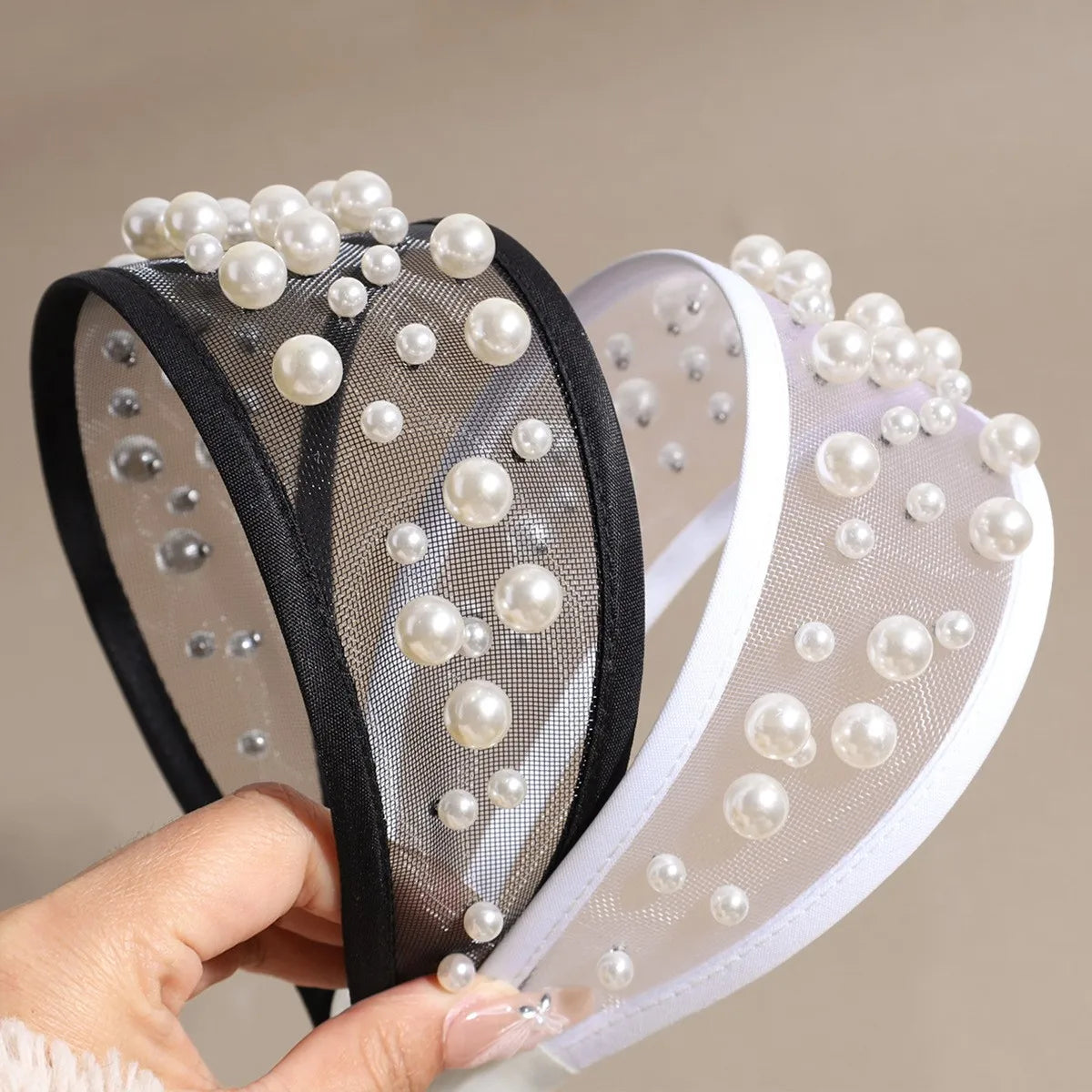 Tiara Elegante de Pérolas e Strass para Mulheres, Faixa de Cabelo Luxuosa Acolchoada