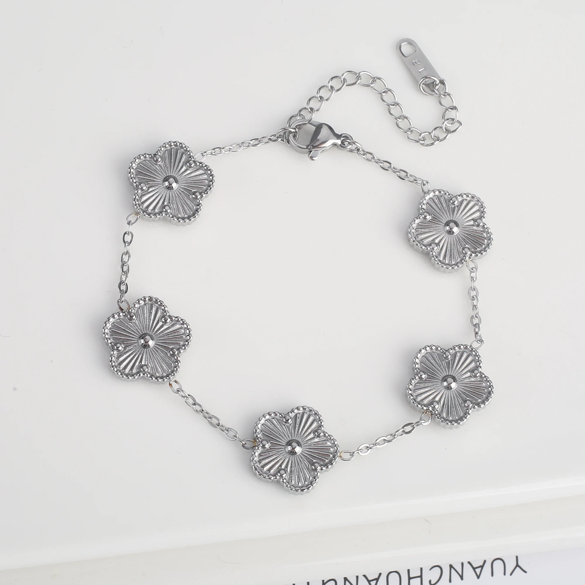 Pulseiras trevo Van Cleef