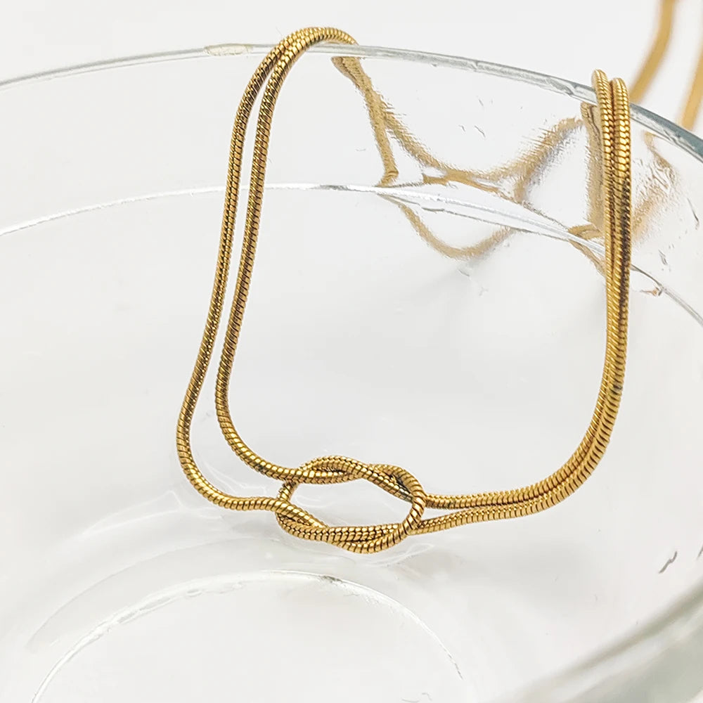 Manco elegante minimalista jóias lustre 14k banhado a ouro atado cobra corrente colar feminino acessórios de aço inoxidável