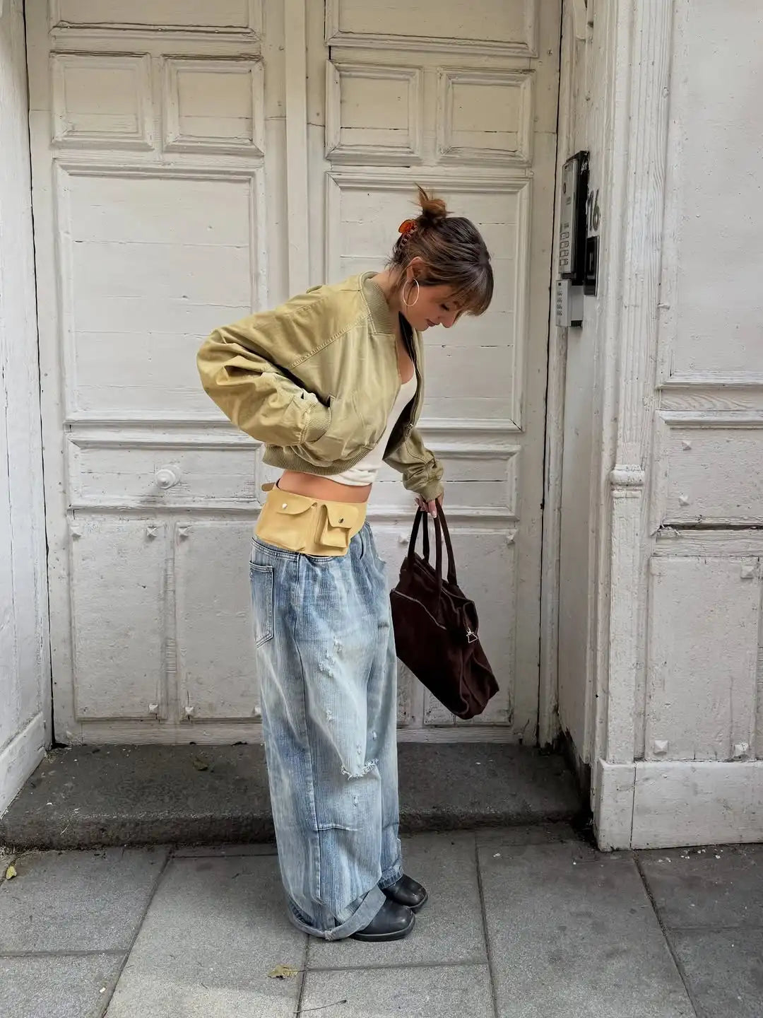 Jaquetas Bomber Cropped Femininas em Caqui com Gola Lapela, Fechamento Total com Zíper, Detalhes de Bolso, Manga Longa, Moda Casual Y2K