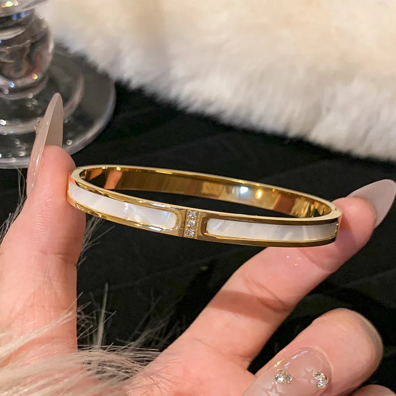 Pulseira clássica design cor dourada à prova d'água aço inoxidável marca de luxo pulseiras de zircônia brilhante para mulheres joias de presente