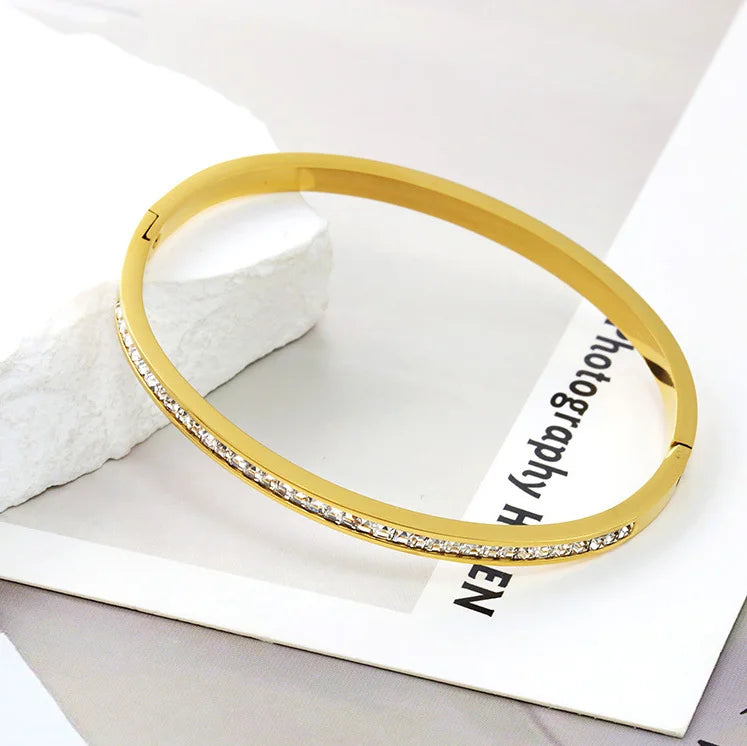 Pulseira clássica design cor dourada à prova d'água aço inoxidável marca de luxo pulseiras de zircônia brilhante para mulheres joias de presente